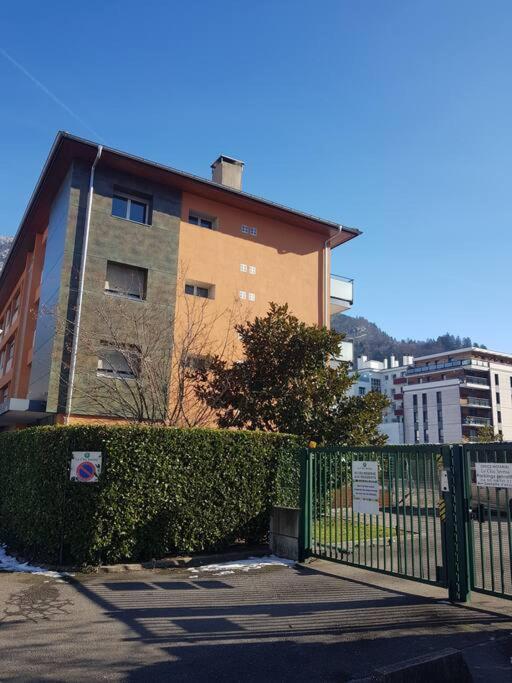Magnifique T2 Au Centre Ville Cluses Dış mekan fotoğraf